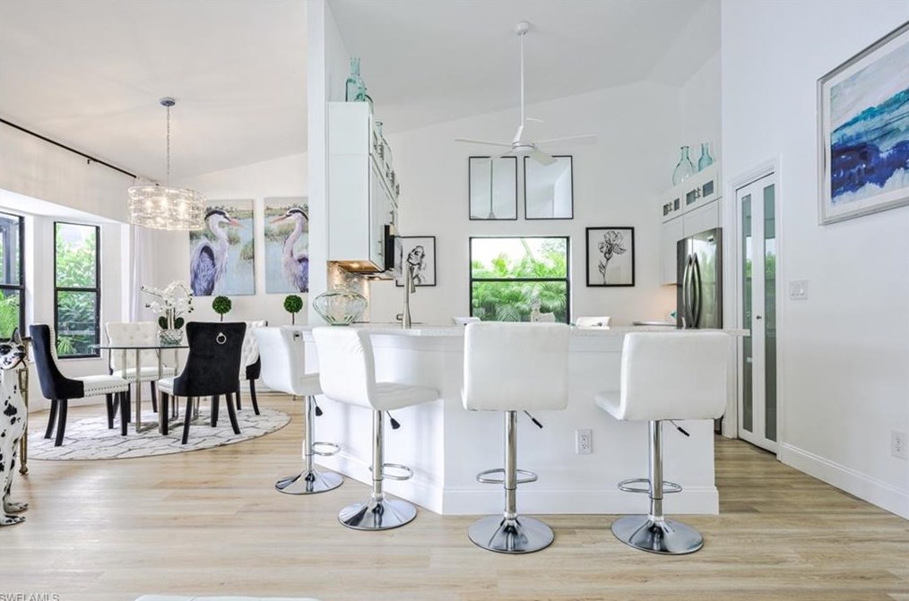 1376 Monarch Cir, Naples, FL 34116