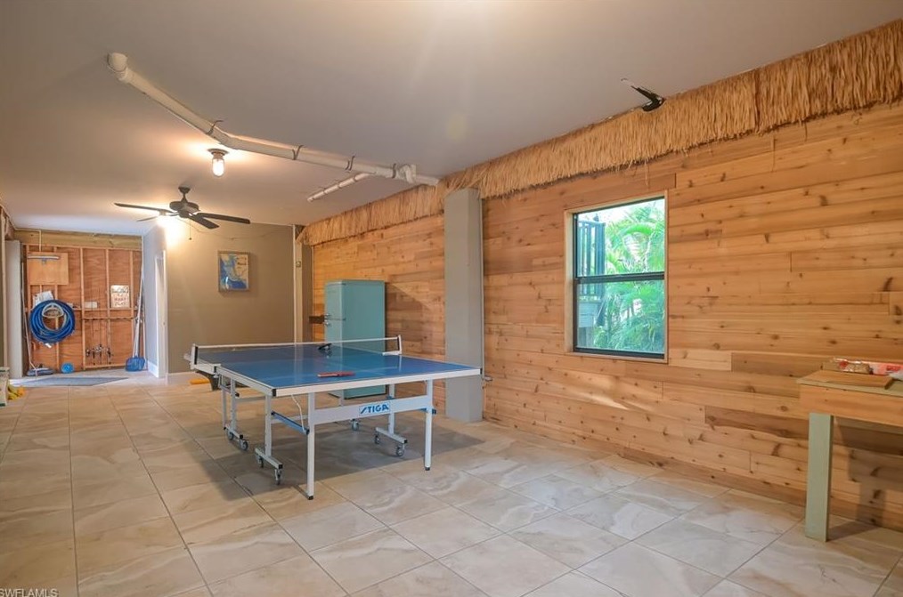 2383 Sycamore St, Saint James City FL  33956-2067 exterior