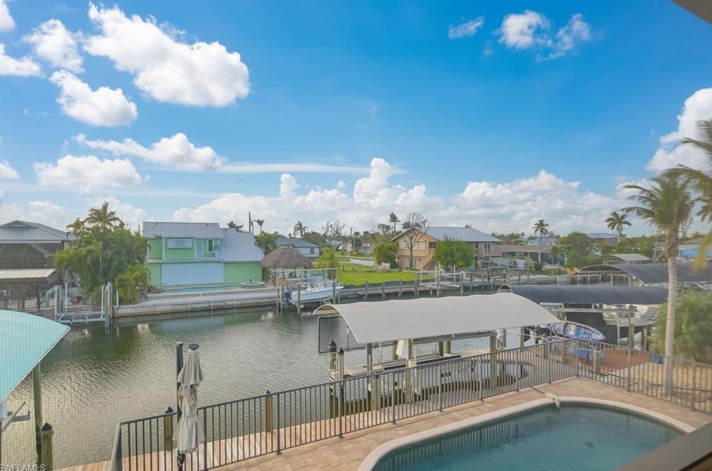 2383 Sycamore St, Saint James City FL  33956-2067 exterior