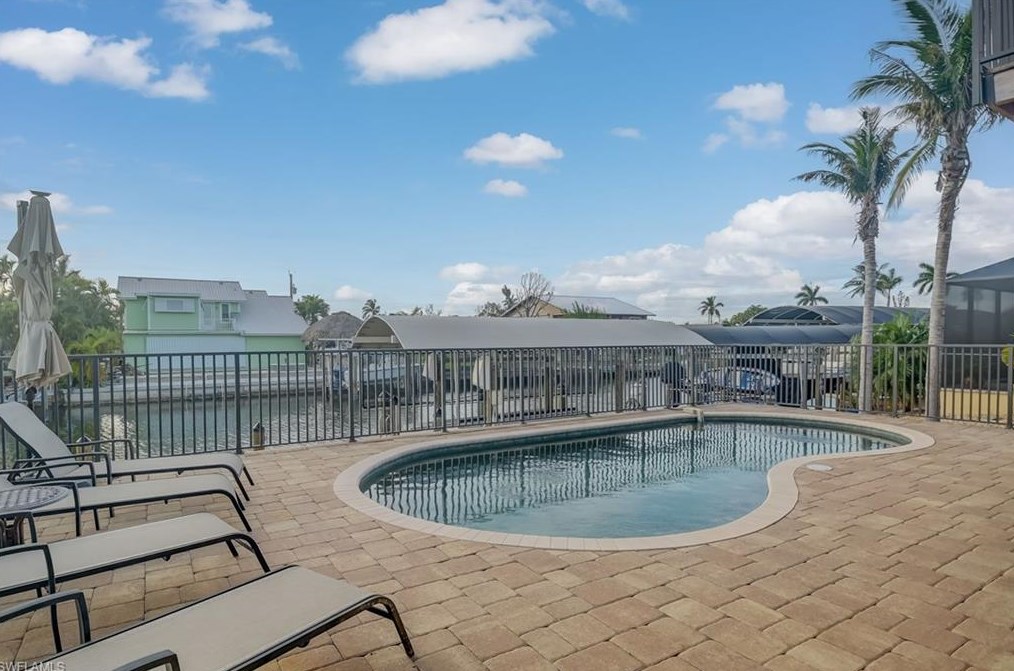 2383 Sycamore St, Saint James City FL  33956-2067 exterior