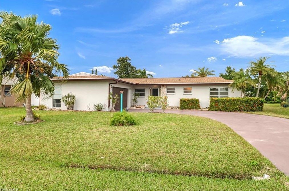153 49th St, Cape Coral, FL 33914