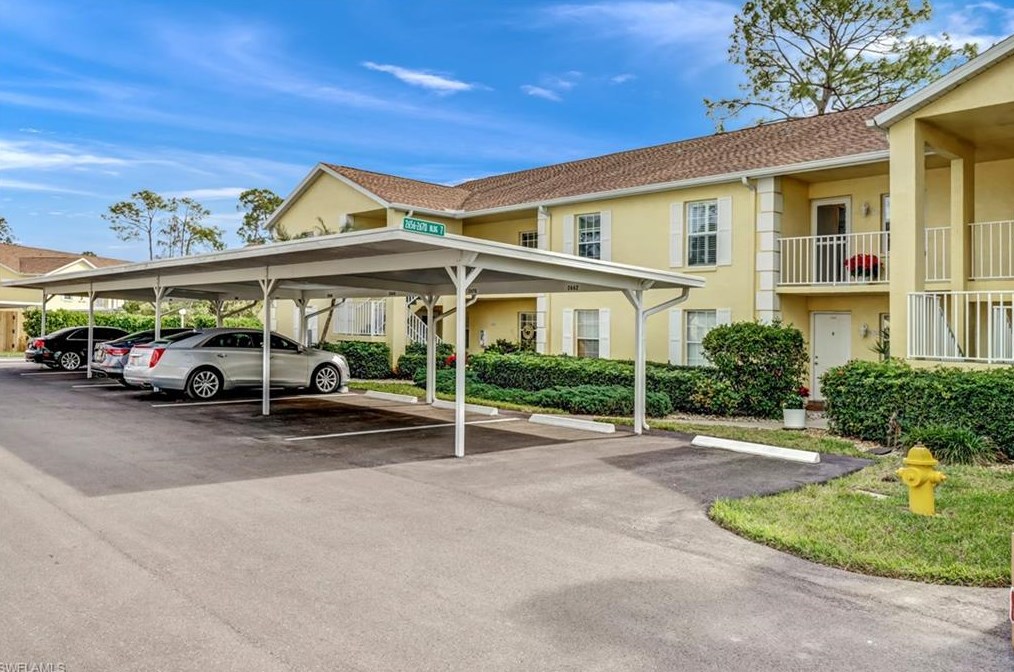 2666 Kings Lake Blvd, Naples FL  34112-5491 exterior