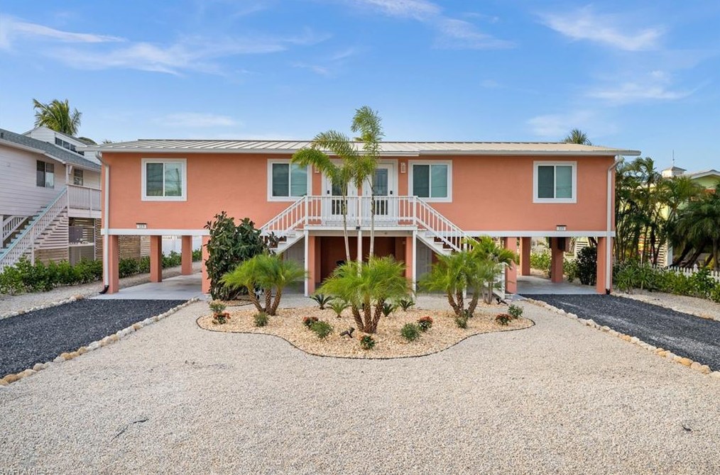 113-115 Bahia Via, Fort Myers Beach, FL 33931