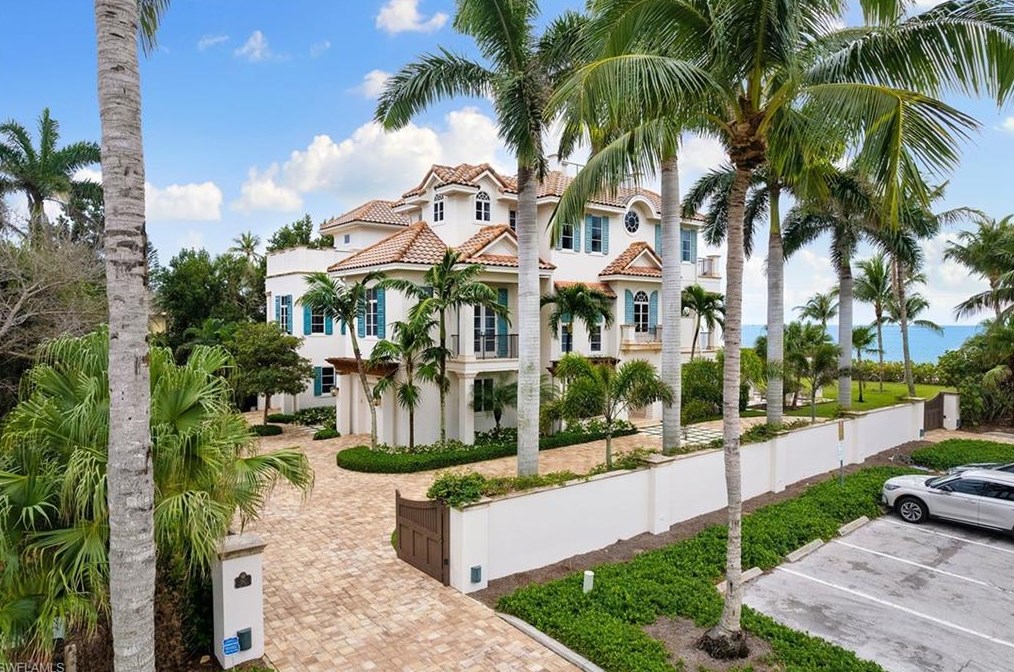 50 6th Ave N, Naples, FL 34102