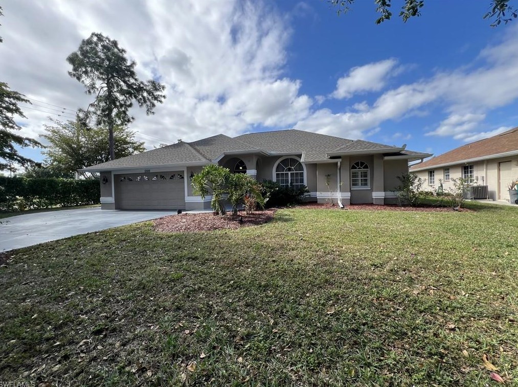 11105 Palmetto Ridge Dr, Naples, FL 34110