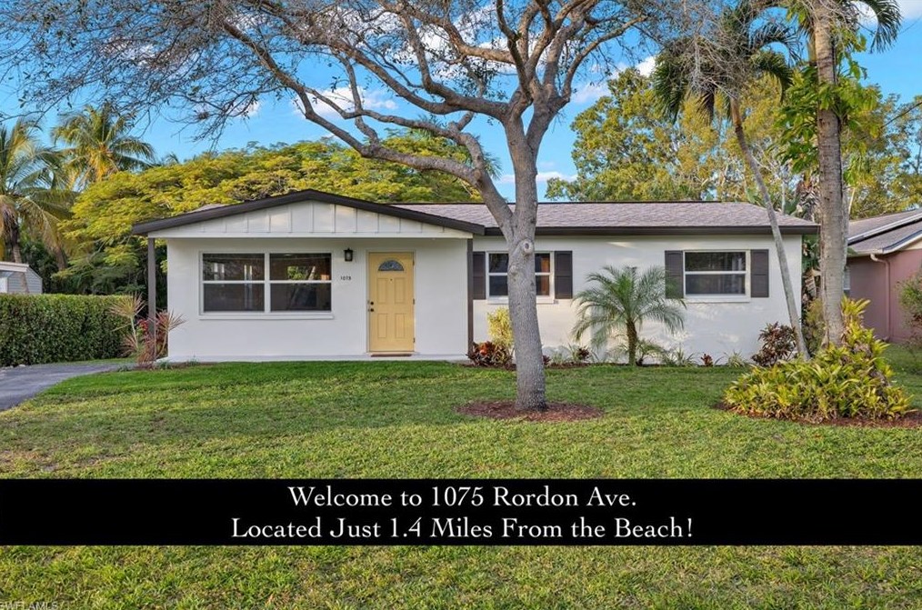 1075 Rordon Ave, Naples FL  34103-4570 exterior