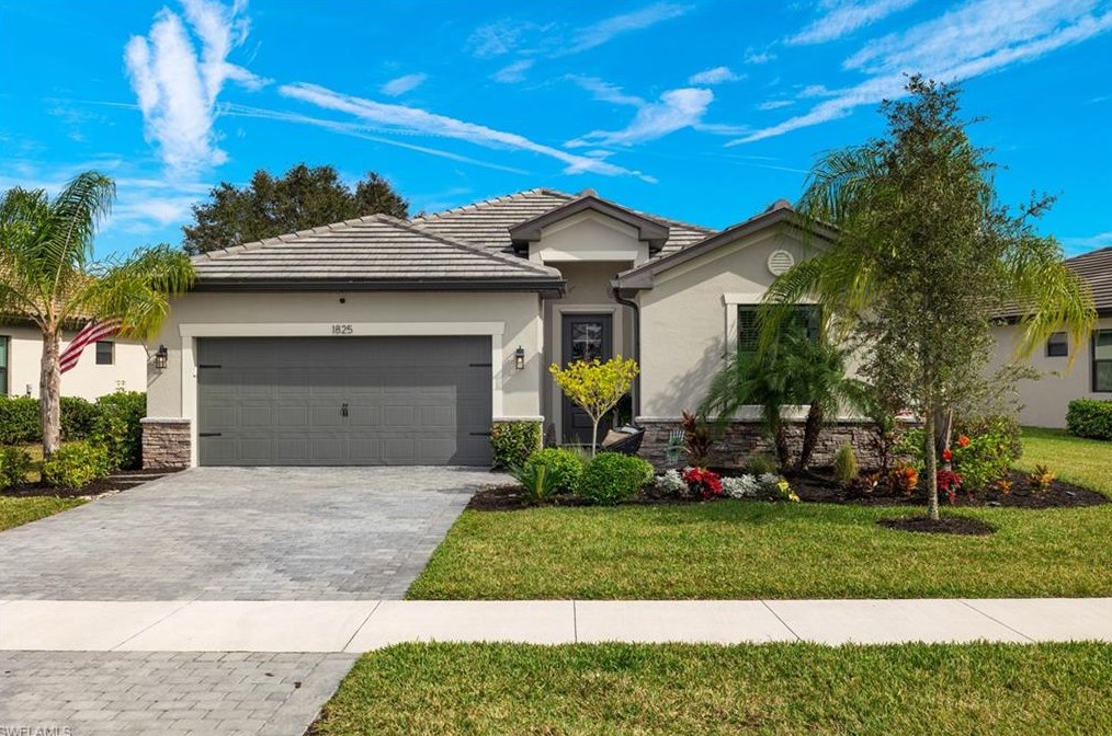 1825 Lema Ct, Naples, FL 34120