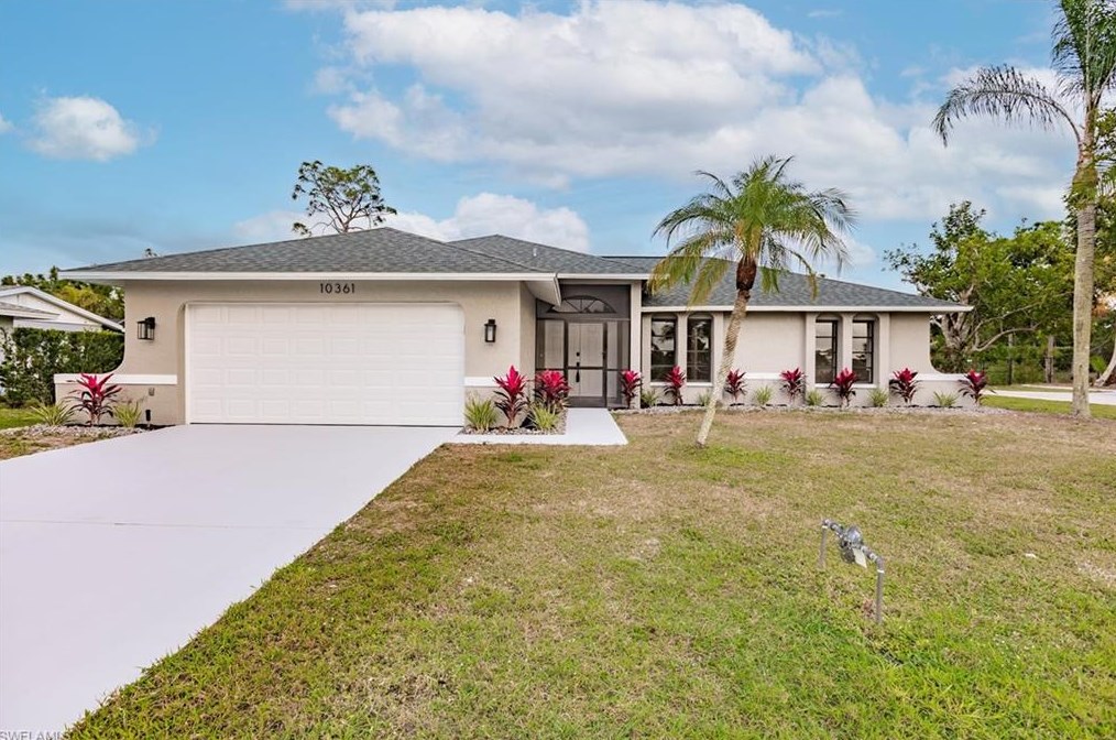10361 St Patrick Ln, Bonita Springs, FL 34135-7652