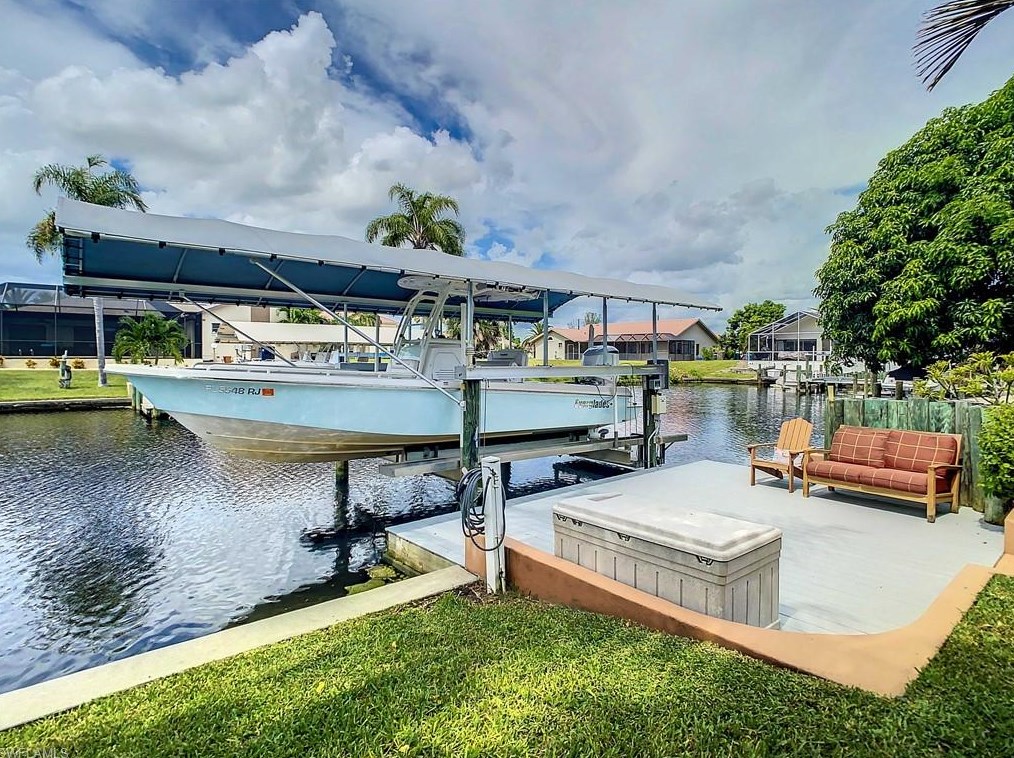 2628 19th Pl, Cape Coral, FL 33904-3225
