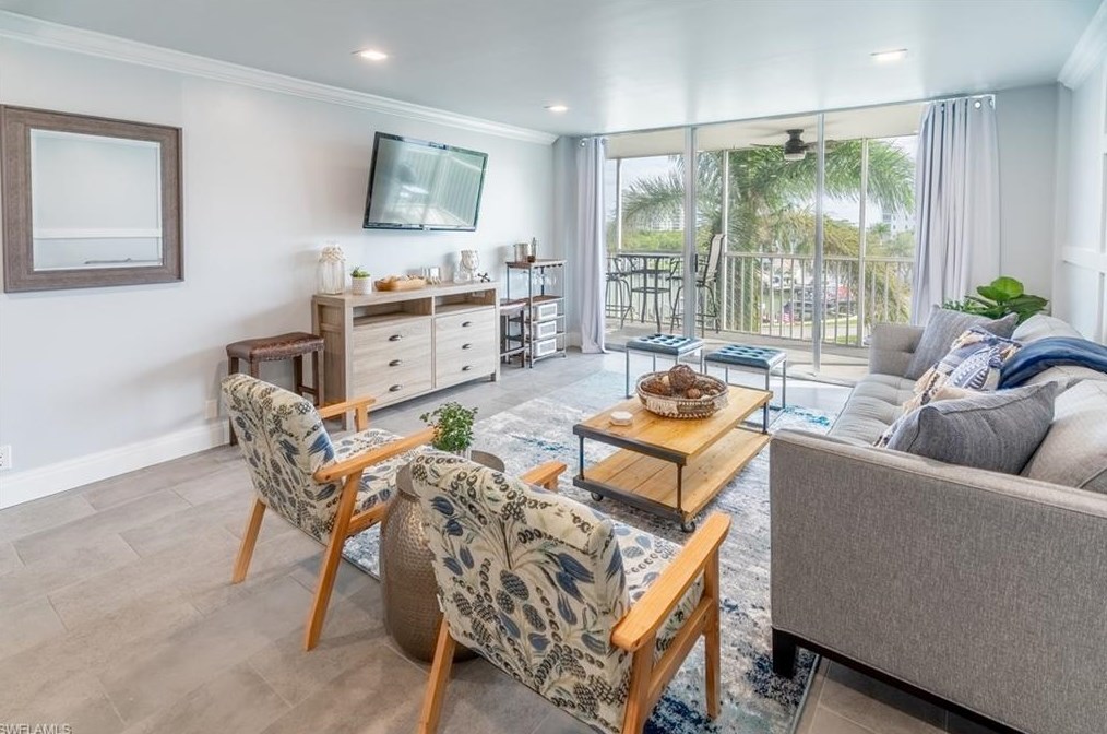 3 Bluebill Ave #512, Naples, FL 34108