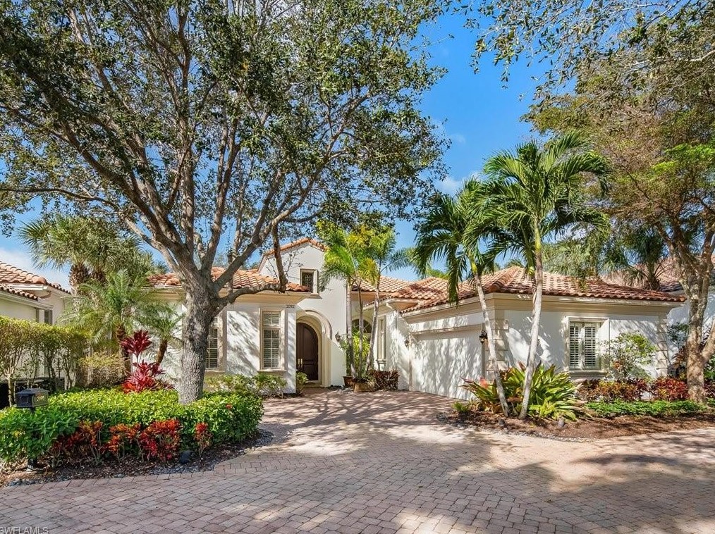 2095 Rivoli Ct, Naples, FL 34105