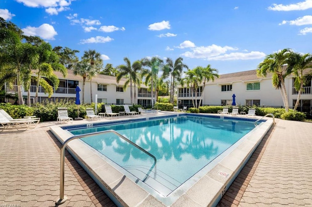 3200 Binnacle Dr, Naples FL  34103-4170 exterior