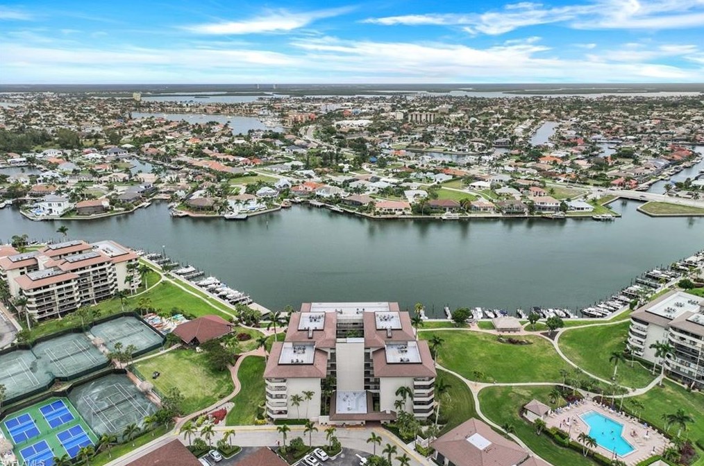 601 Seaview Ct #c-112, Marco Island, FL 34145