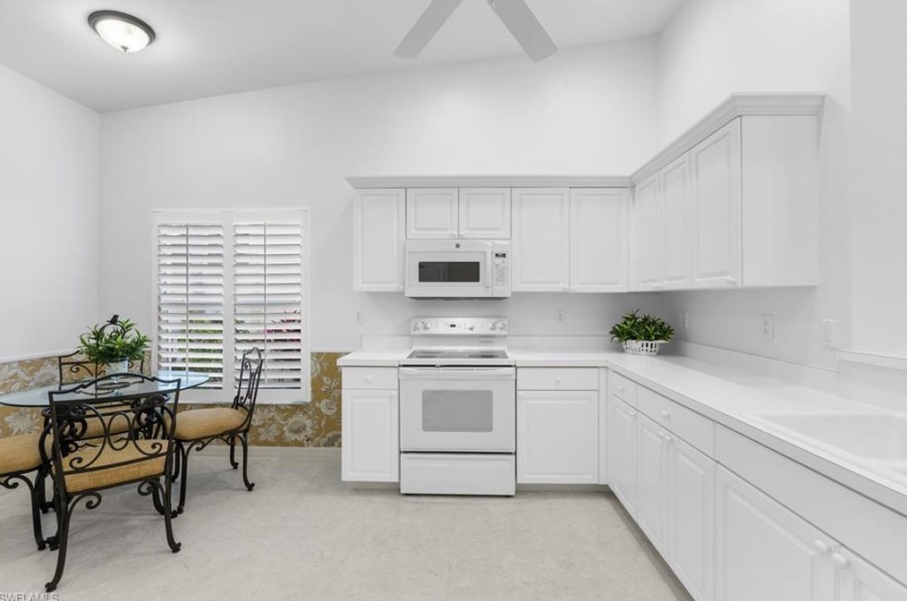 25161 Golf Lk Cir, Bonita Springs FL  34135 exterior