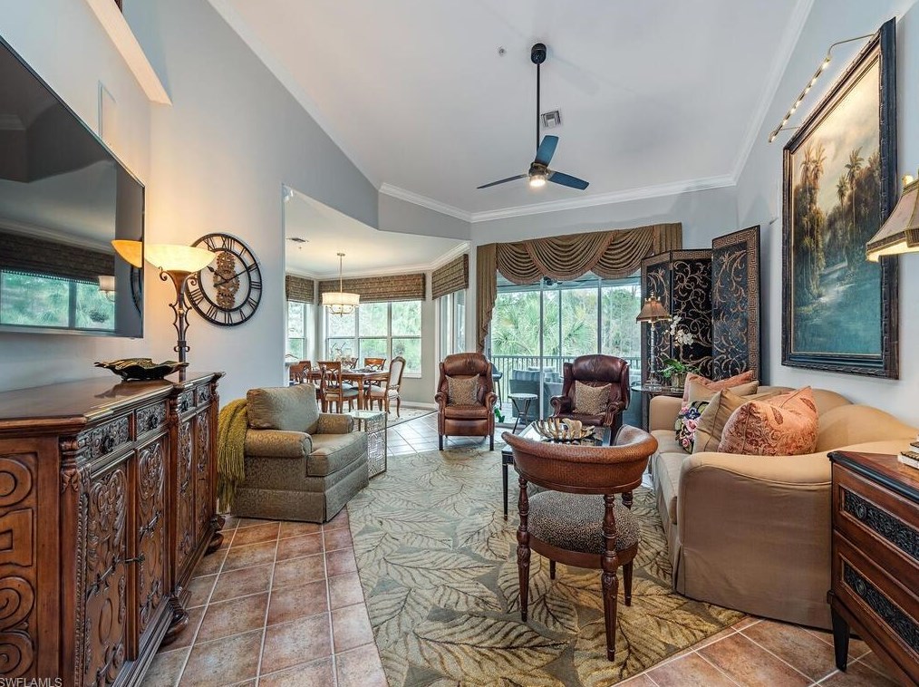 8545 Danbury Blvd #201, Naples, FL 34120