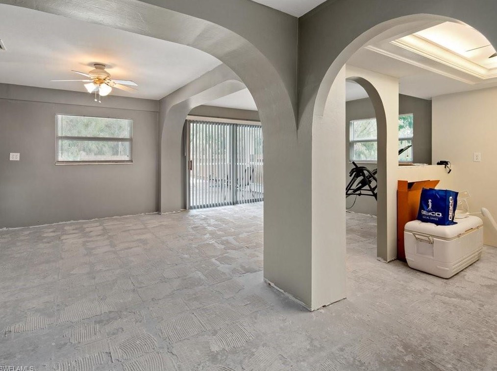 4724 Pembrooke Ln, Bonita Springs FL  34134-7109 exterior