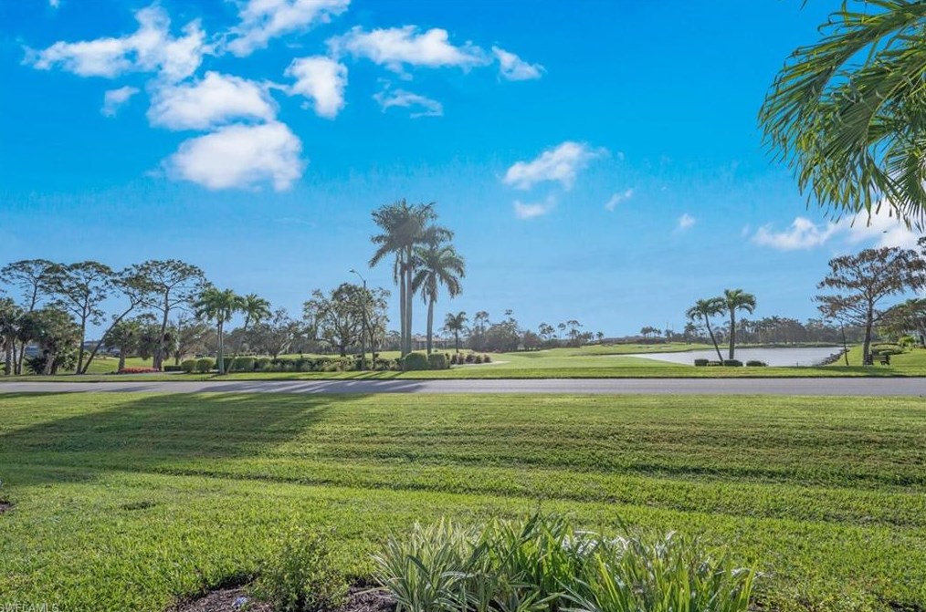 496 Veranda Way #f102, Naples, FL 34104