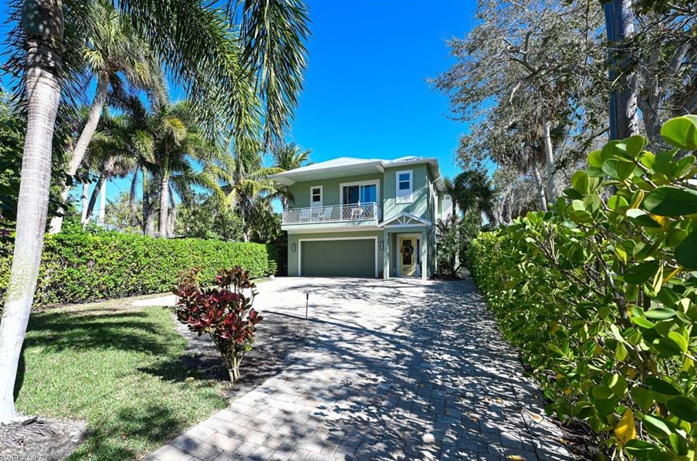 27546 Big Bend Rd, Bonita Springs, FL 34134