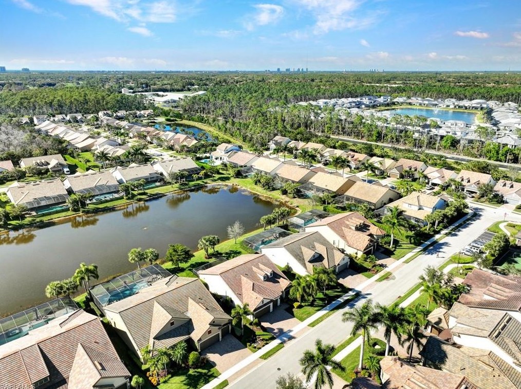 16183 Cartwright Ln, Naples, FL 34110