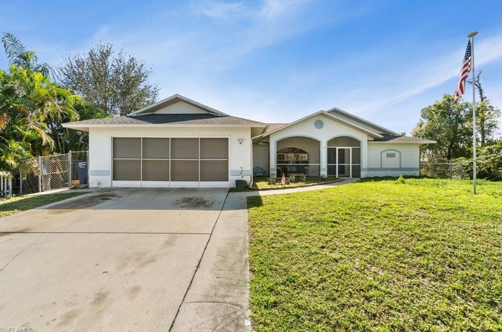 8318 Robin Rd, Fort Myers, FL 33967-3445