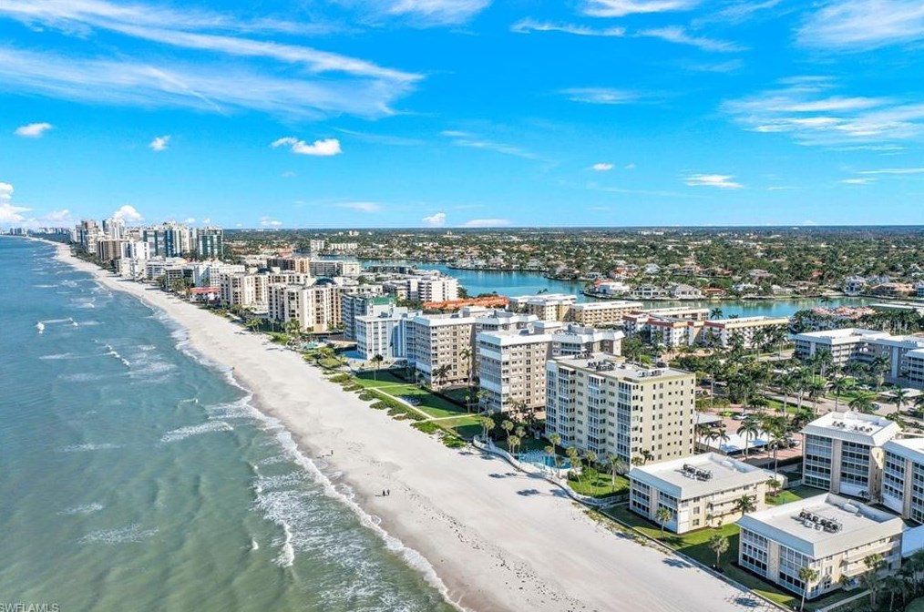 2885 Gulf Shore Blvd N #703, Naples, FL 34103