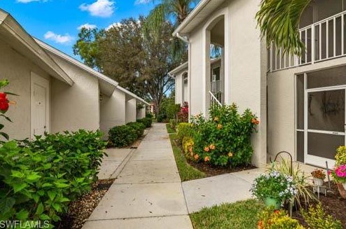 421 Country Hollow Ct #d103, Naples, FL 34104