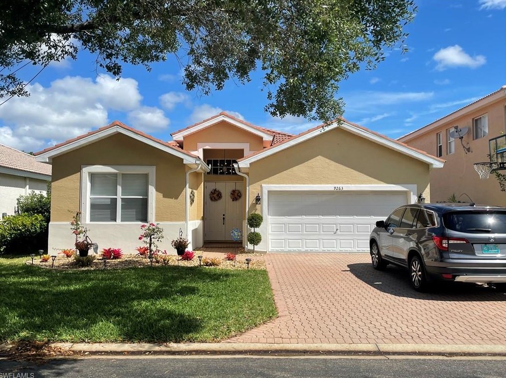 9263 Scarlette Oak Ave, Fort Myers, FL 33967