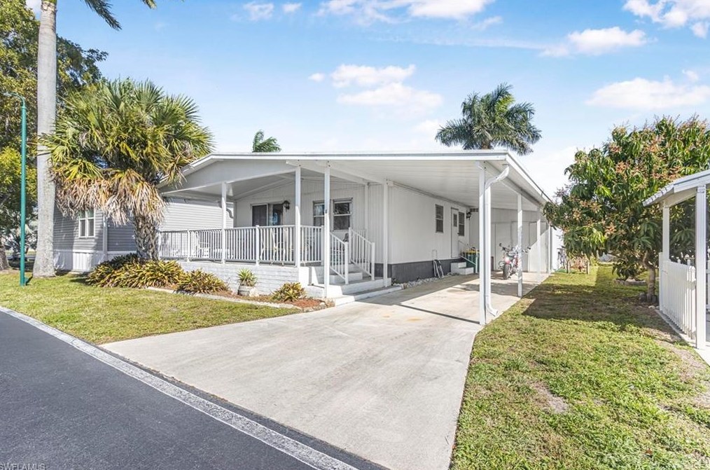 8 Muleshoe Trail, Naples, FL 34113
