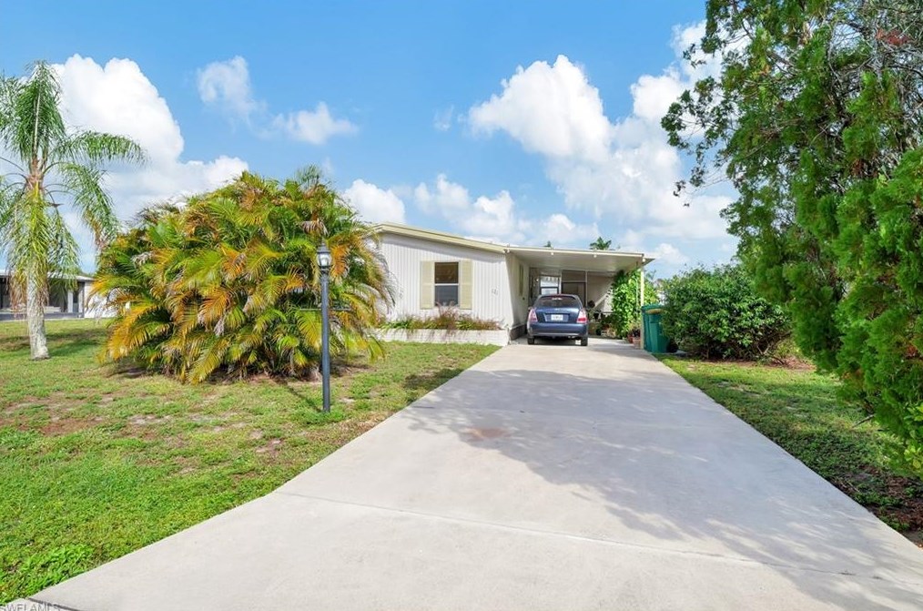 121 Islamorada Ln, Naples, FL 34114