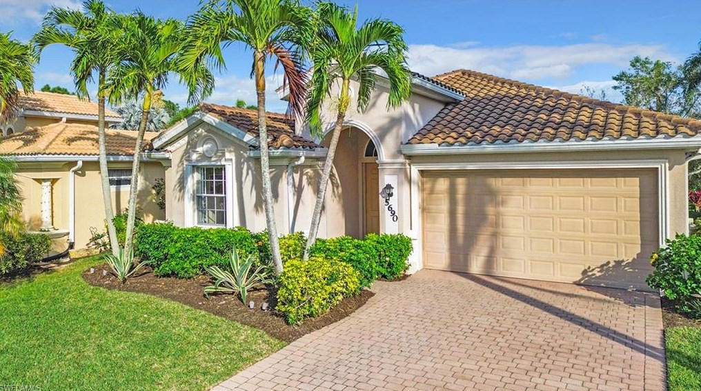 5690 Lago Villaggio Way, Naples, FL 34104