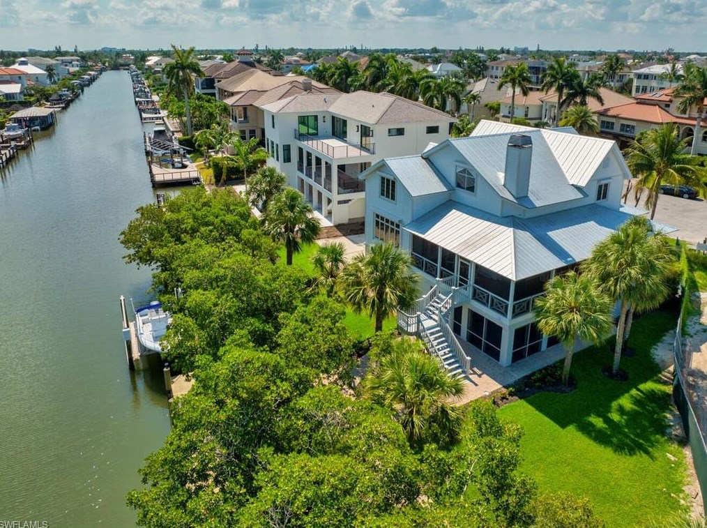 129 Egret Ave, Naples, FL 34108-2171