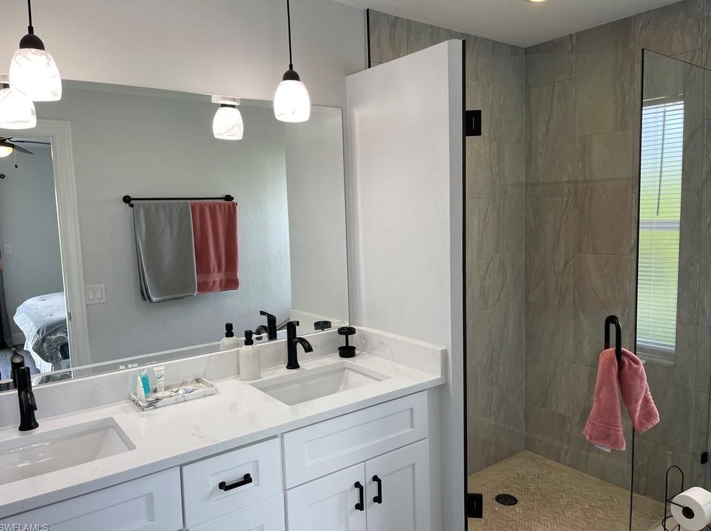 575 91 Ave, Naples FL 34108-2422 exterior