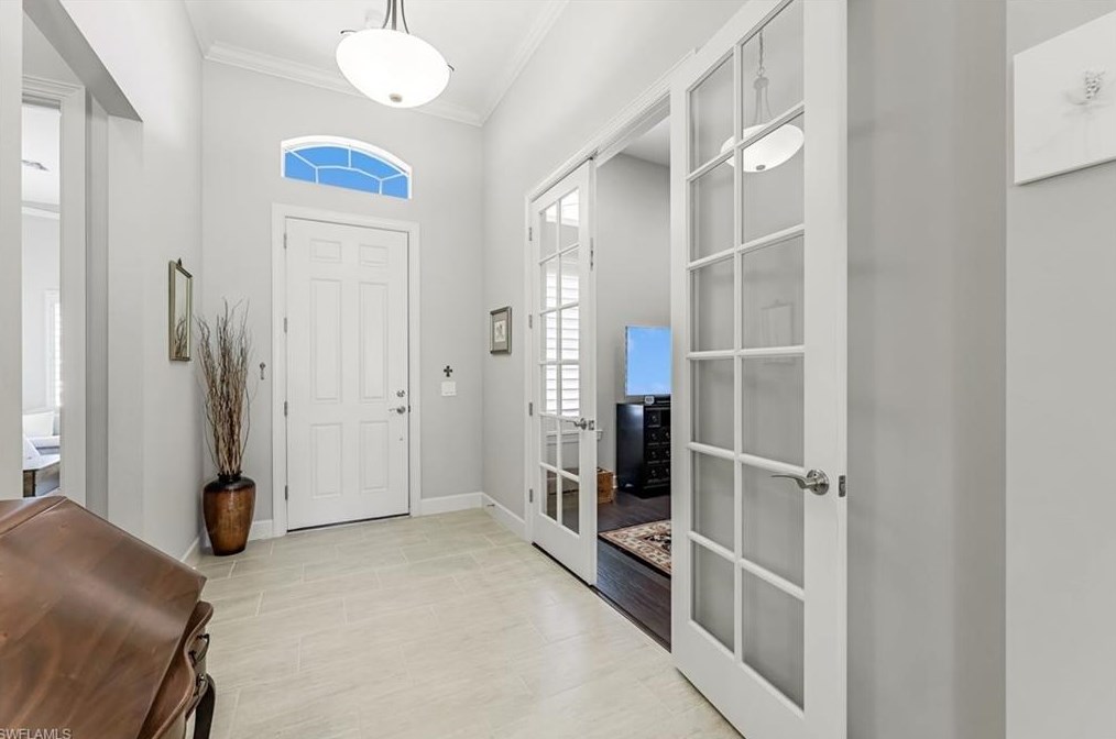 9302 Quarry Dr, Naples, FL 34120-5256