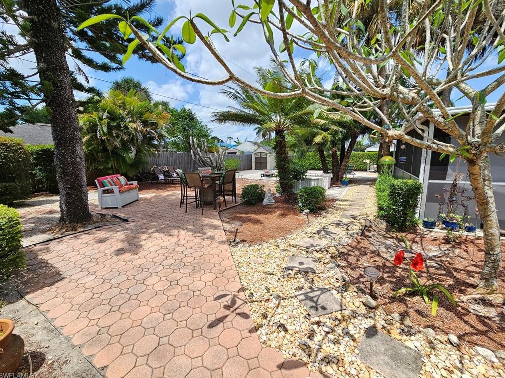 2971 41 St, Naples FL 34116-6563 exterior