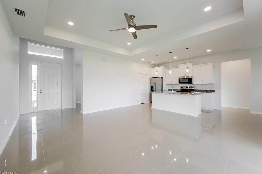 2500 40th St, Lehigh Acres, FL 33976-4572