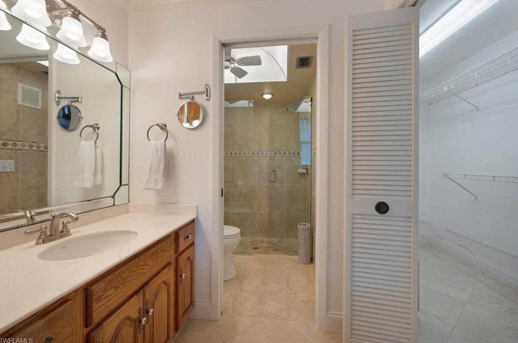 556 Landmark Dr, Naples FL 34112-5248 exterior