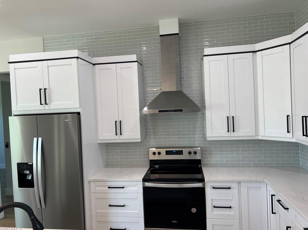 1256 23 St, Naples FL 34117-1830 exterior