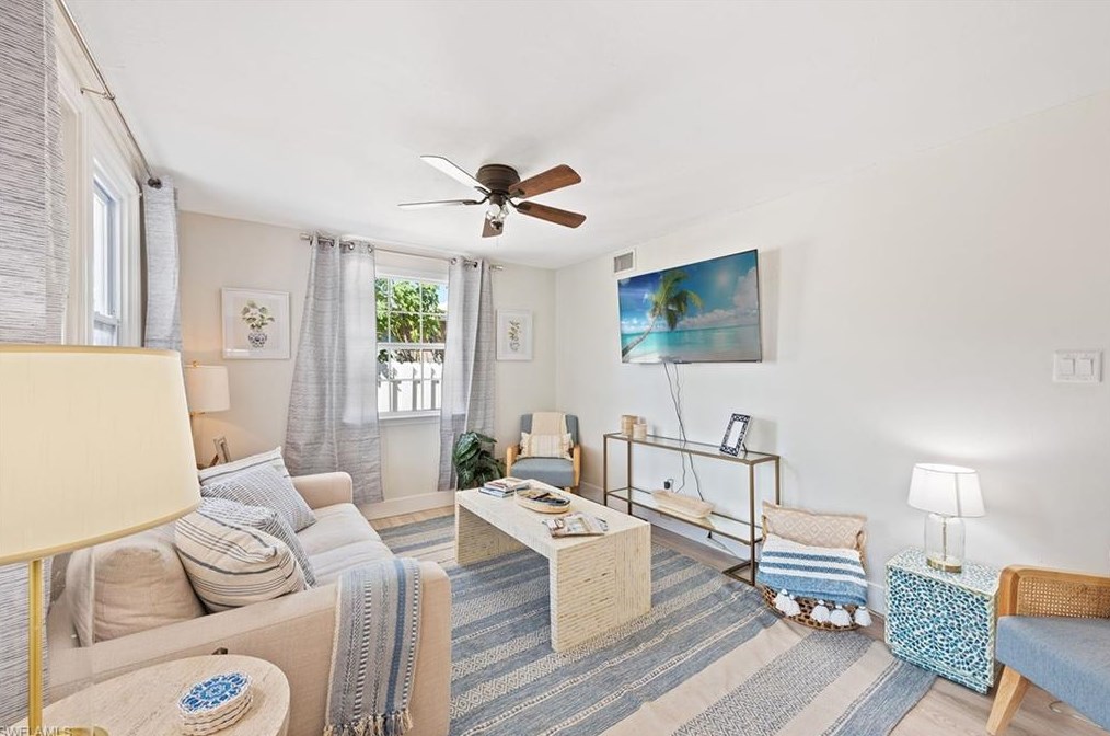 1025 Trail Terrace Dr, Naples, FL 34103-2331