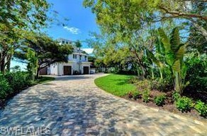 104 Anguilla Ln, Bonita Springs, FL 34134-8507