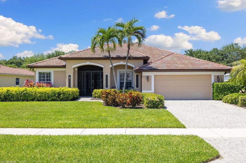 8886 Lely Island Cir, Naples, FL 34113-2608