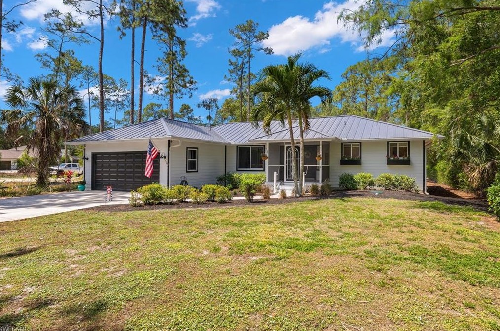 481 Weber Blvd, Naples, FL 34117-3002