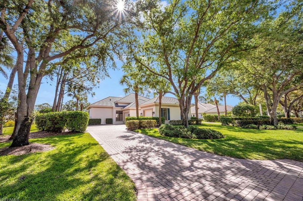 2932 Bellflower Ln, Naples, FL 34105-3005