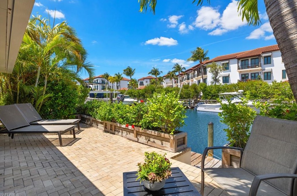 1455 Curlew Ave #4, Naples, FL 34102
