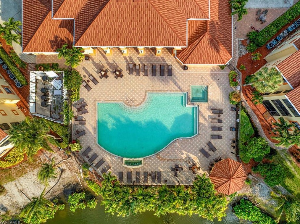 7915 Preserve Cir, Naples FL  34119-9788 exterior