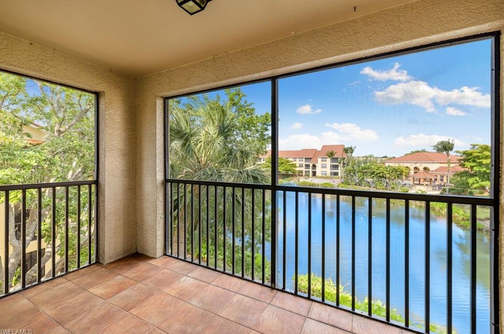 7915 Preserve Cir #238, Naples, FL 34119