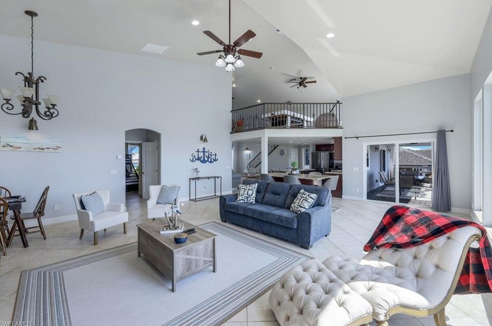 748 Rose Ct, Marco Island FL  34145-2524 exterior