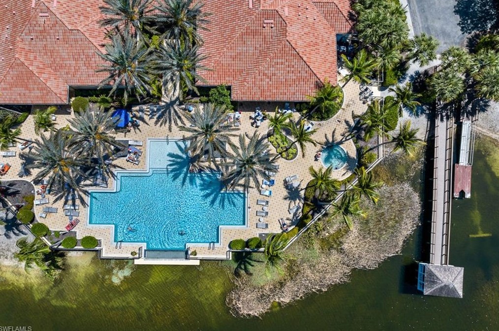 1757 Tarpon Bay Dr, Naples FL  34119-8712 exterior