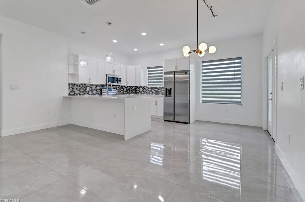 4176 18th Ave Se, Naples, FL 34117