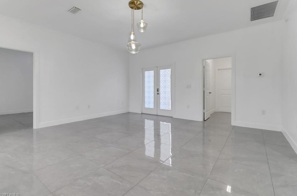 4176 18th Ave, Naples FL  34117-9174 exterior