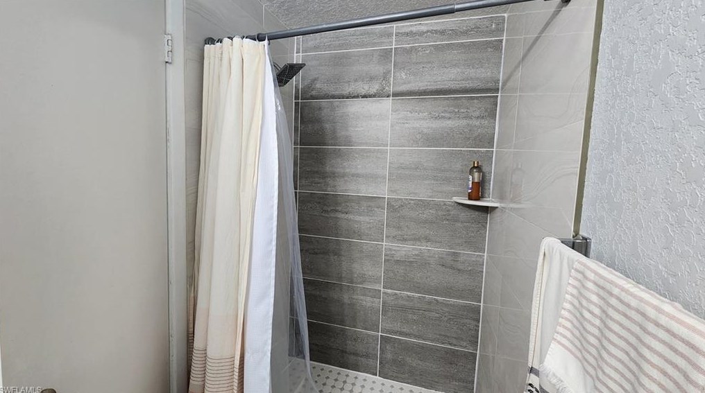 3503 Beechwood Blvd, Tampa FL 33619-1223 exterior